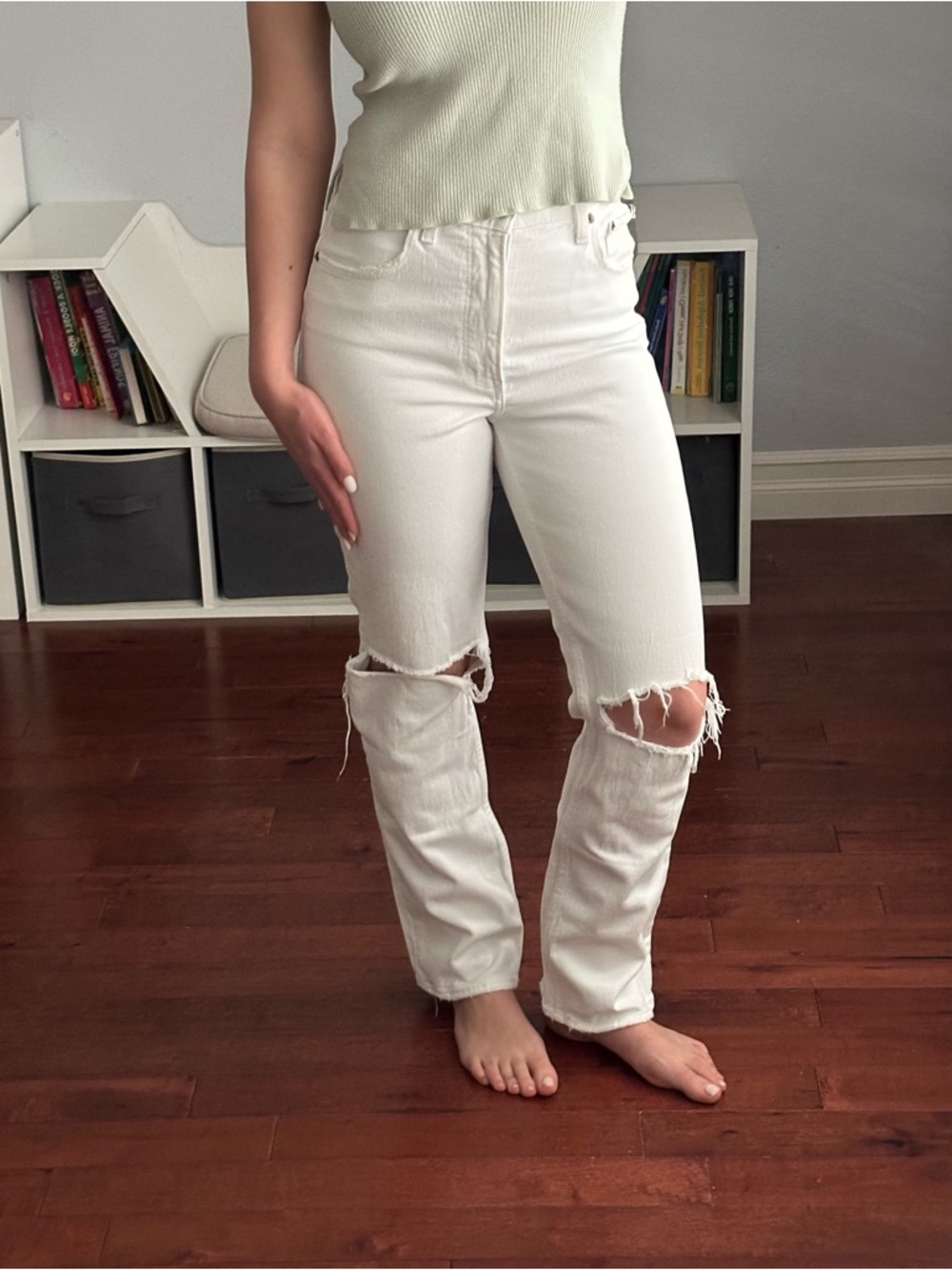 Abercrombie & Fitch White Straight-Leg Ripped Jeans - Picture 2 of 9
